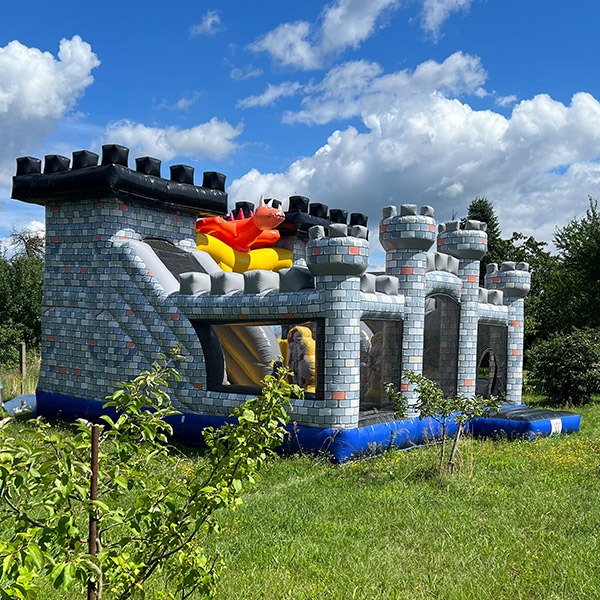 Hüpfburg "Drachenburg Multiplay" – Bild 1
