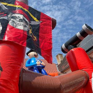 hüpfburg pirat mega multiplay