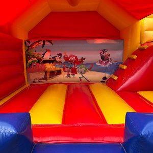 Hüpfburg pirateninsel mit rutsche rückwand 2